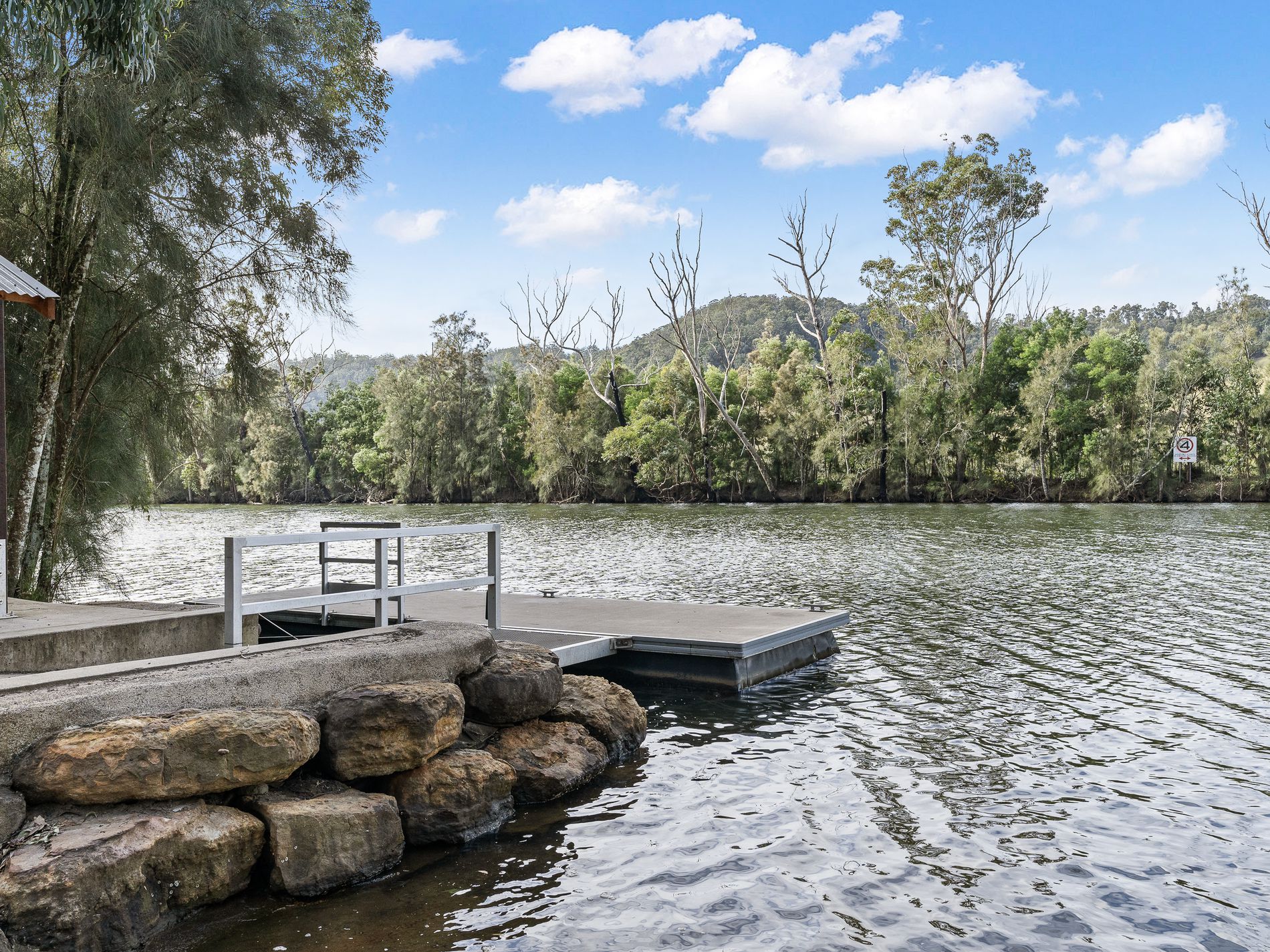 80 Wattle Street, Fishermans Paradise