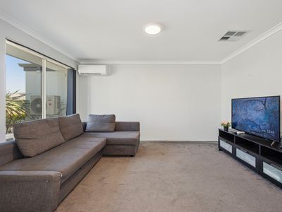 30 Cornforth Way, Piara Waters