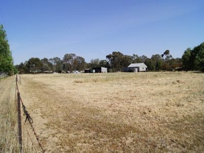 23 Calder Highway, Wedderburn