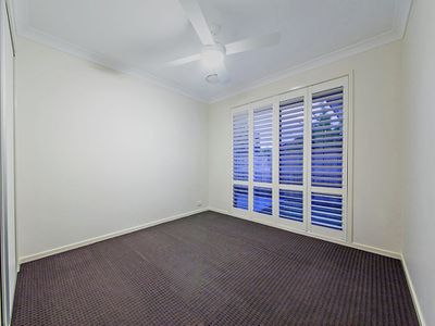 24 Foxwood Cct, Wakerley