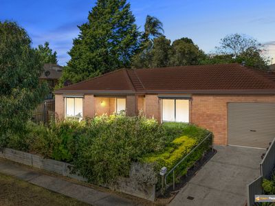 17 Delacombe Drive, Hampton Park