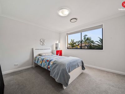 11 London Court, Cecil Hills