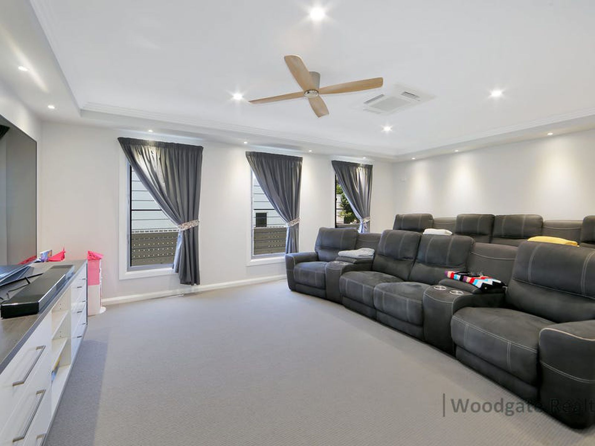 14 Hibiscus Ct, Woodgate