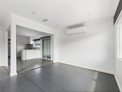 1 / 15 Meager Street, Deer Park