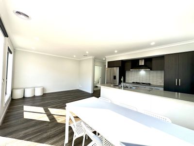 7 Pedirka Road, Truganina