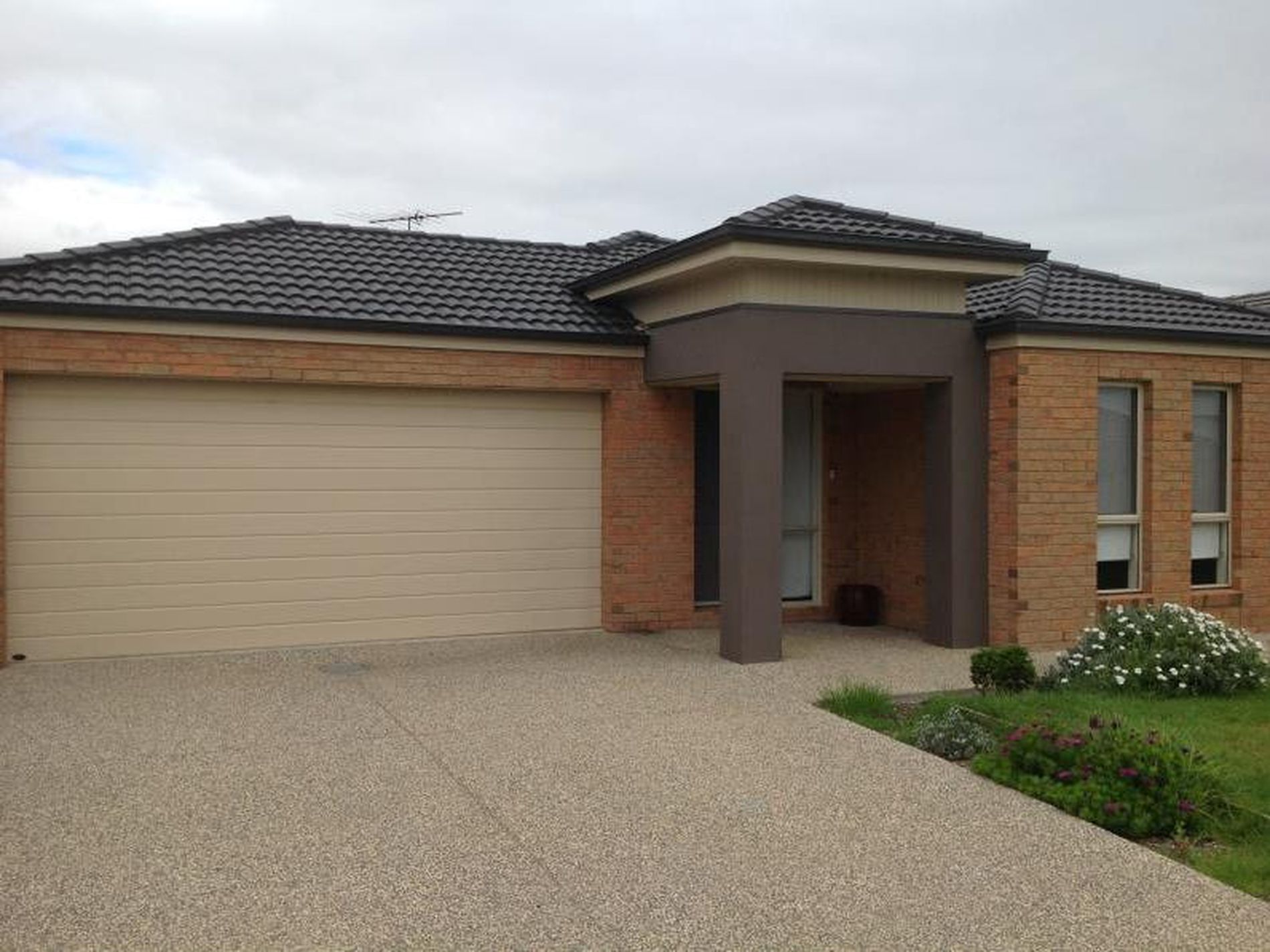 25 Moss Road, Leopold