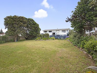 2A Marine Parade, Otaki Beach