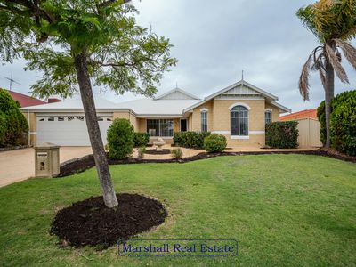 26 Tableland Way, Carramar