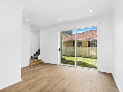 2 / 72 Kingston Street, Oak Flats