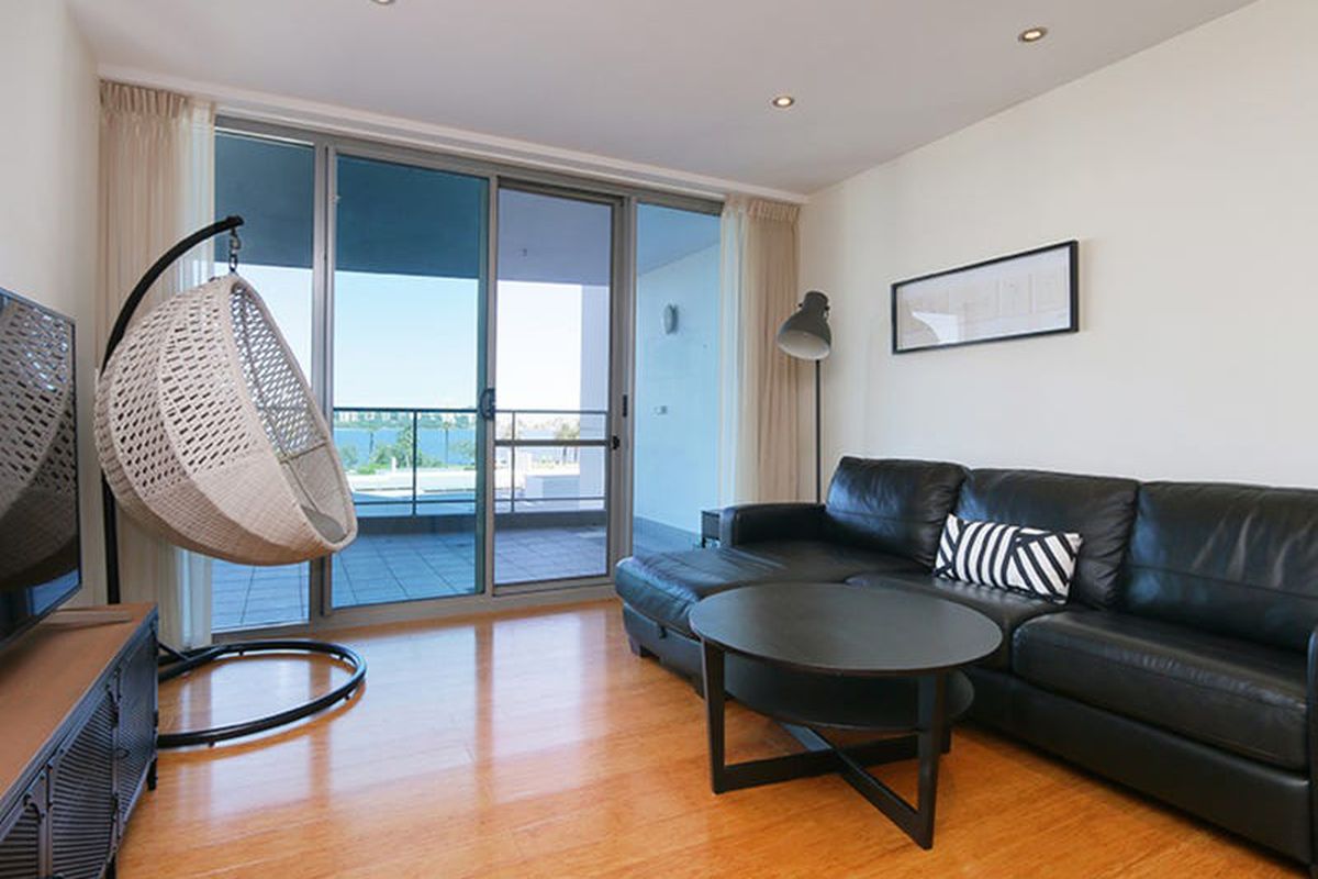 76 / 132 Terrace Road, Perth