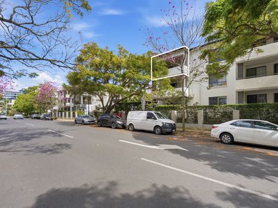 53 / 52 Newstead Terrace, Newstead