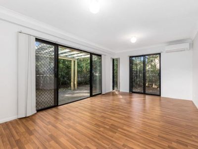 2 / 12 Longlands Street, East Brisbane