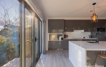 33 Vernon Road, Beaconsfield