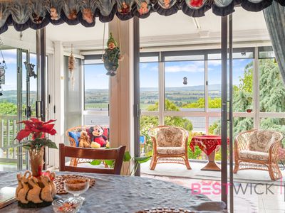 15 Beavis Place, Llanarth