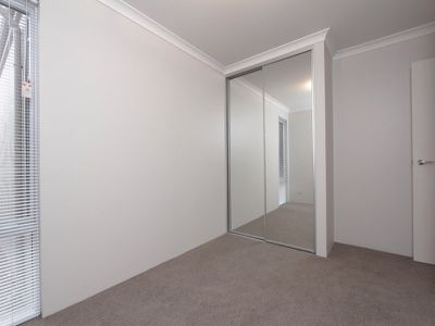 2 / 58 Central Avenue, Redcliffe