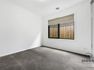 7 Hirst St, Cranbourne North