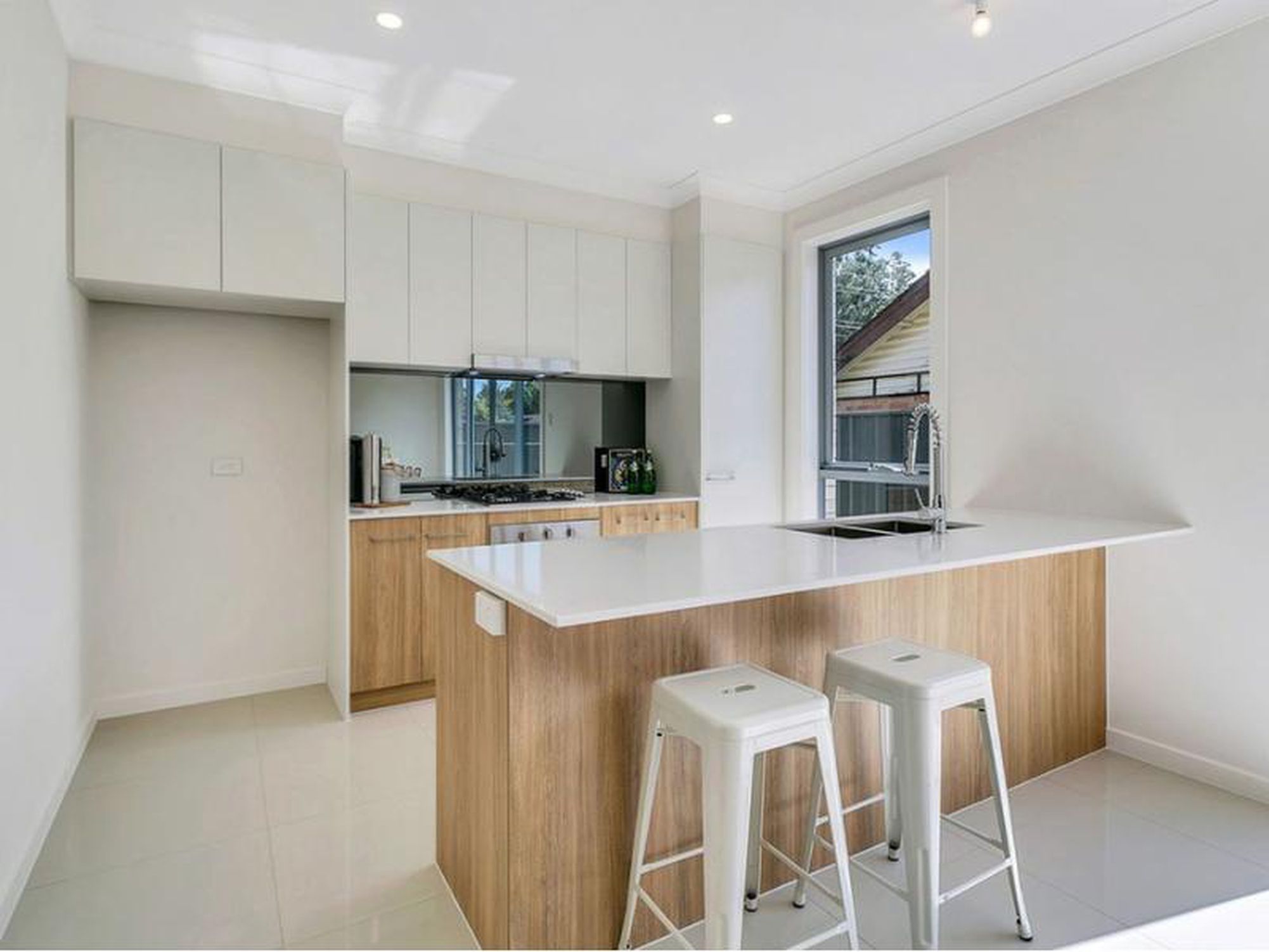 2B Gregory Avenue, Campbelltown