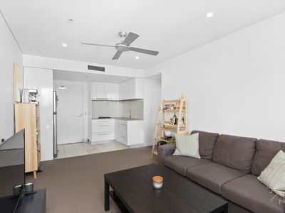 1108 / 16 Hamilton Place, Bowen Hills