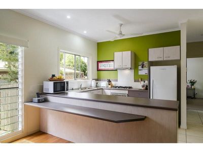 9 McNab Avenue, Tewantin