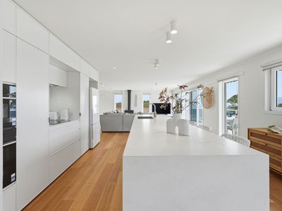 6 Ryans Road, Spring Beach