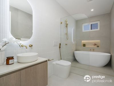 27A Metcalfe Avenue, Moorebank