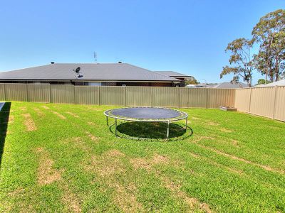 24 Cedar Cutters Crescent, Cooranbong