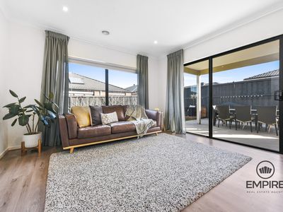 17 Glendora Avenue, Clyde