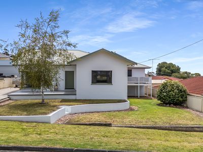 2 MacKenzie Street, Mount Gambier