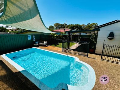 9 Cheryl Close, Elermore Vale