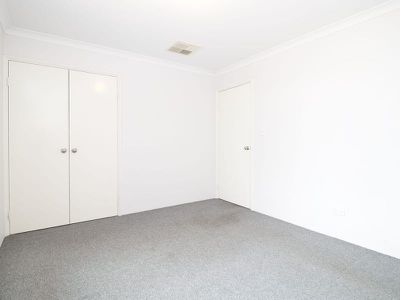 1 Ballaballa Close , Baldivis