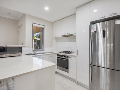 2 / 5 Oakland Avenue, Cloverdale