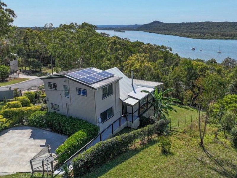 42 Leichhardt Terrace, Russell Island