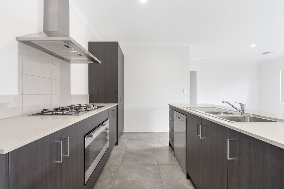 16 Tablelands Dr, Baldivis