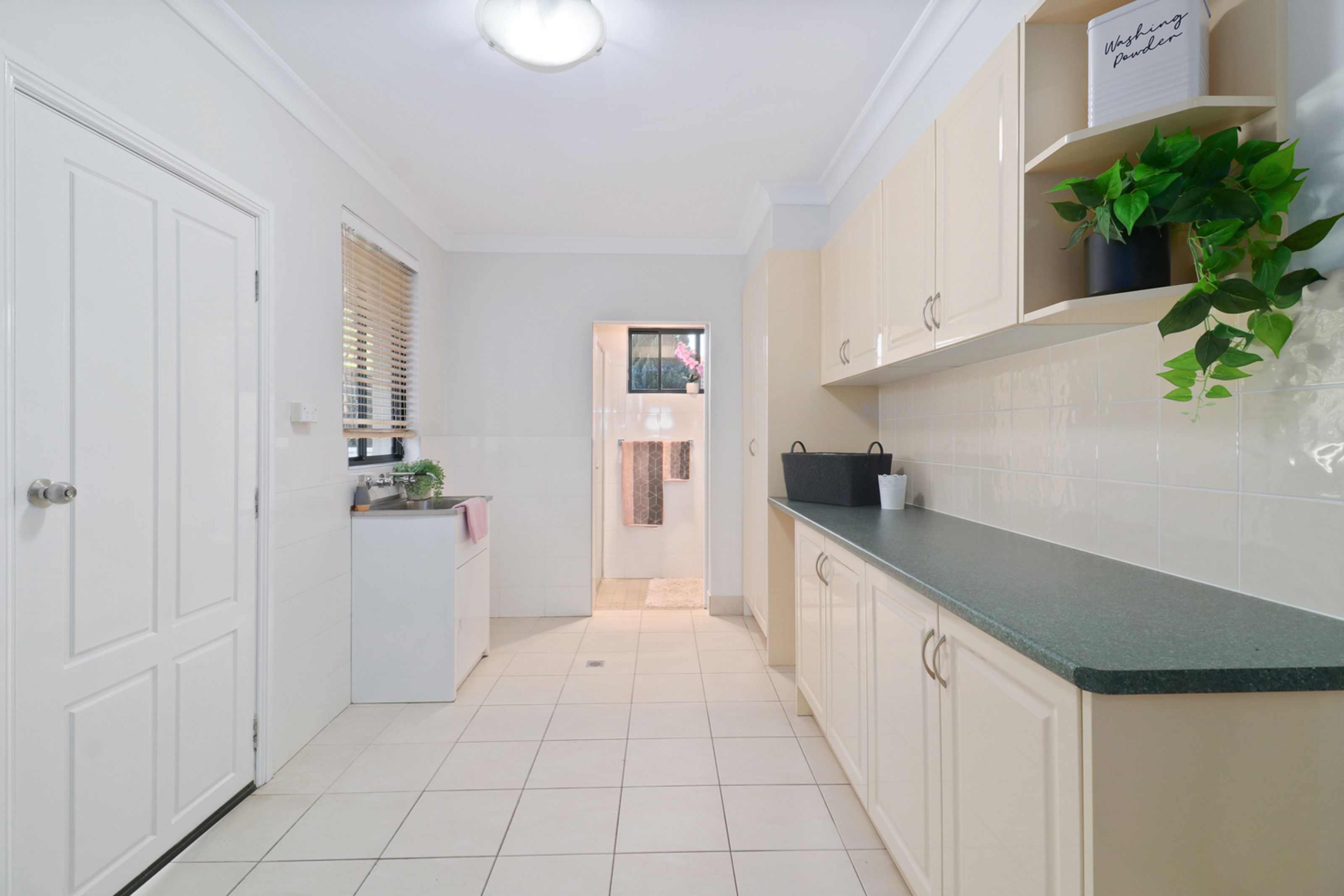 25-27 Knox Street, GLENMORE PARK