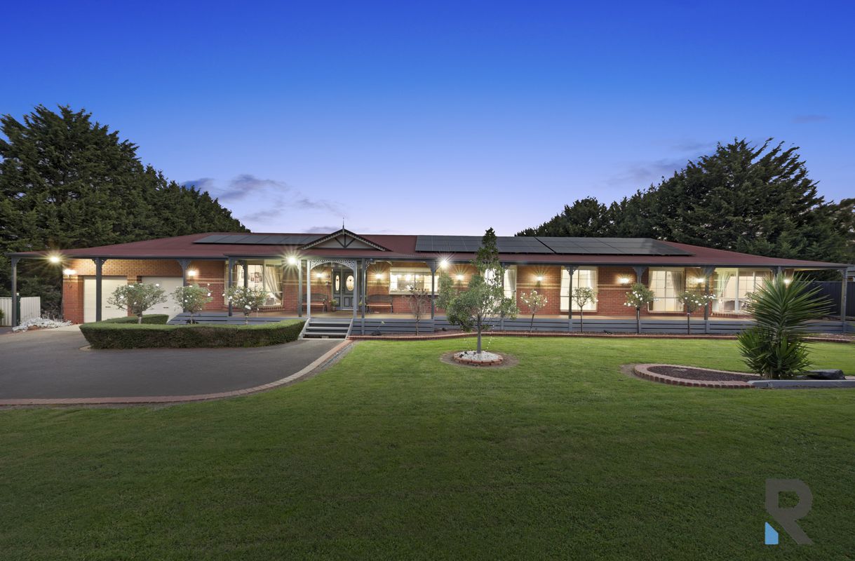 33 King William Court, Wallan