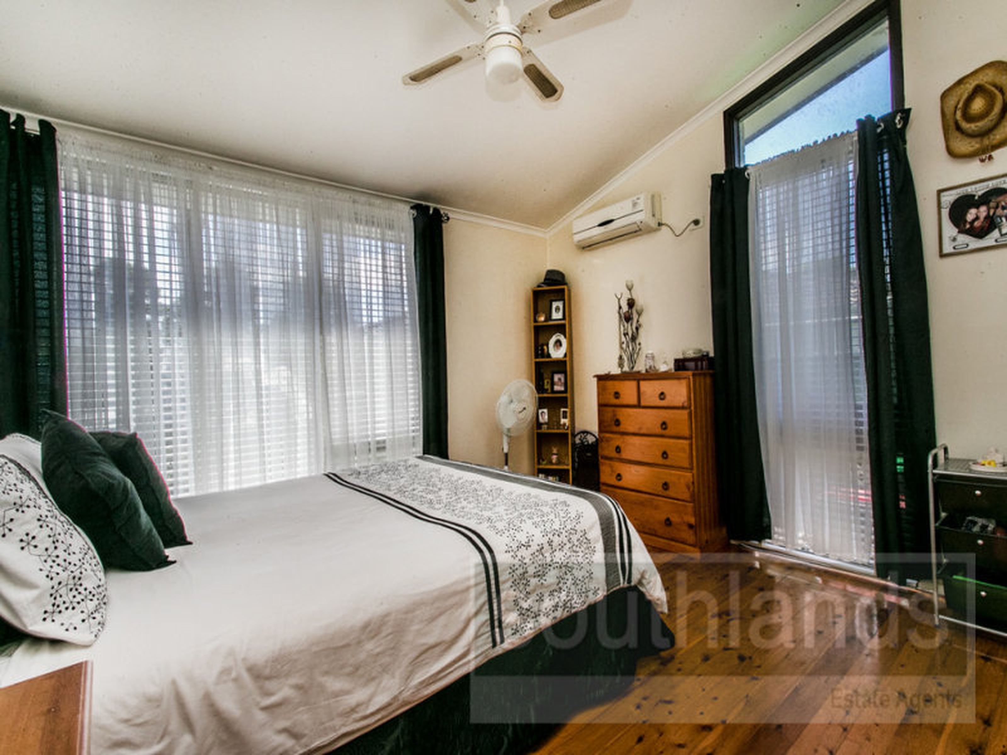 4 Tetbury Close, CAMBRIDGE PARK