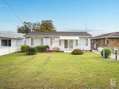 8 Canton Parade, Noraville