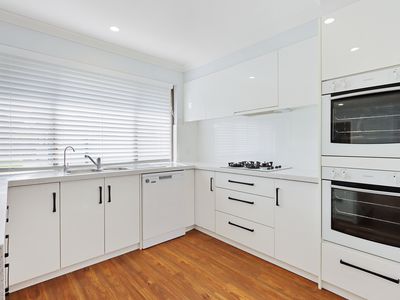 6 Selene Way, San Remo