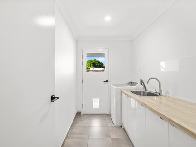 11 Hann Close, Rural View