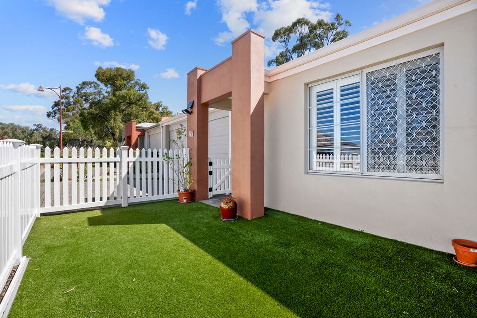 27 Chestnut Way, Baldivis