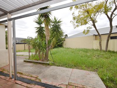 16 Banyard Avenue, Kelmscott