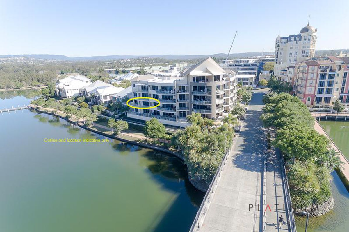 12 / 3046 Quay South Drive, Carrara