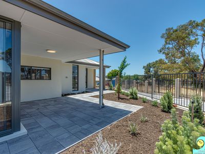 1 / 6 Merion Court, Yanchep
