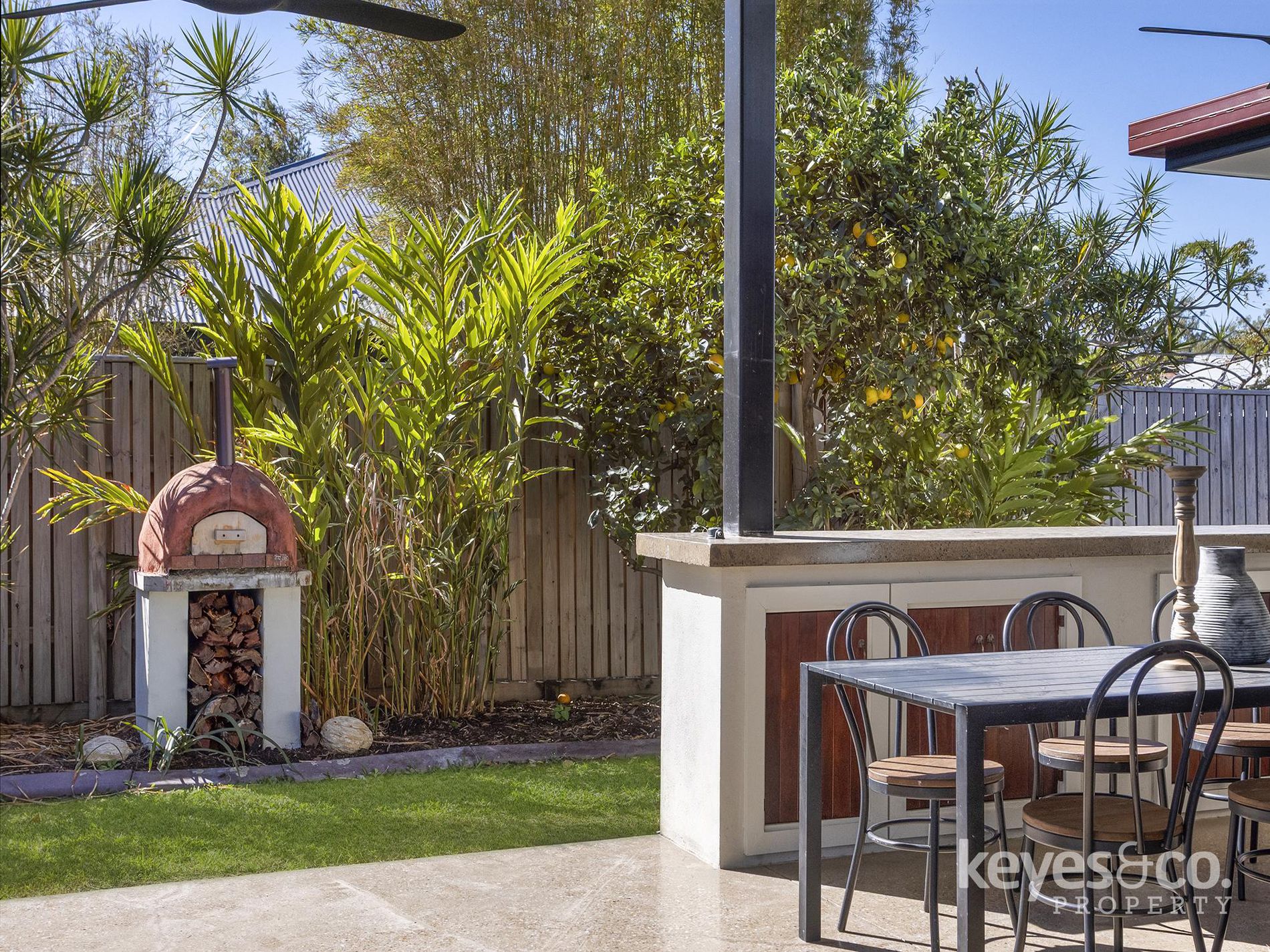 15 Greentree Circuit, Bushland Beach