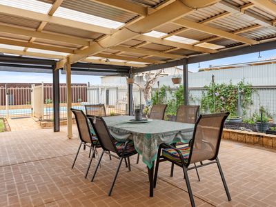 39 Tindals Crescent, Hannans