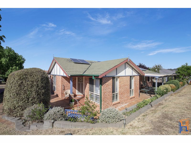 90 Fittler Close, Armidale