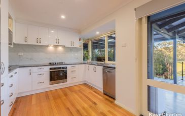 26 Bourkes Creek Road, Pakenham Upper