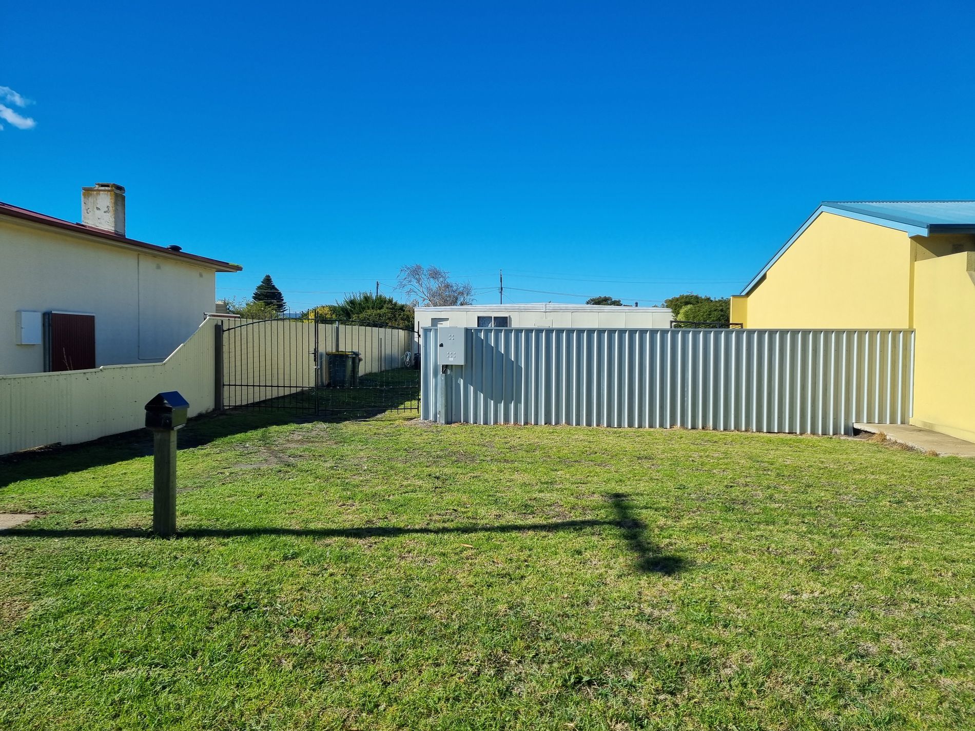 13 Whennen, Millicent