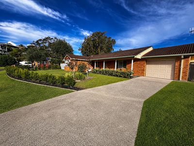 2 Royal Close, Forster