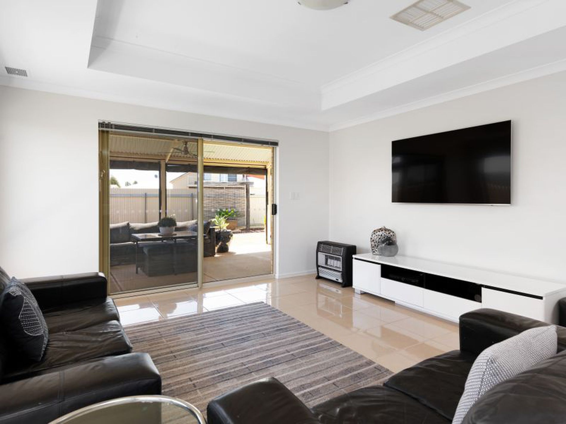 2 Purna Place, Hannans